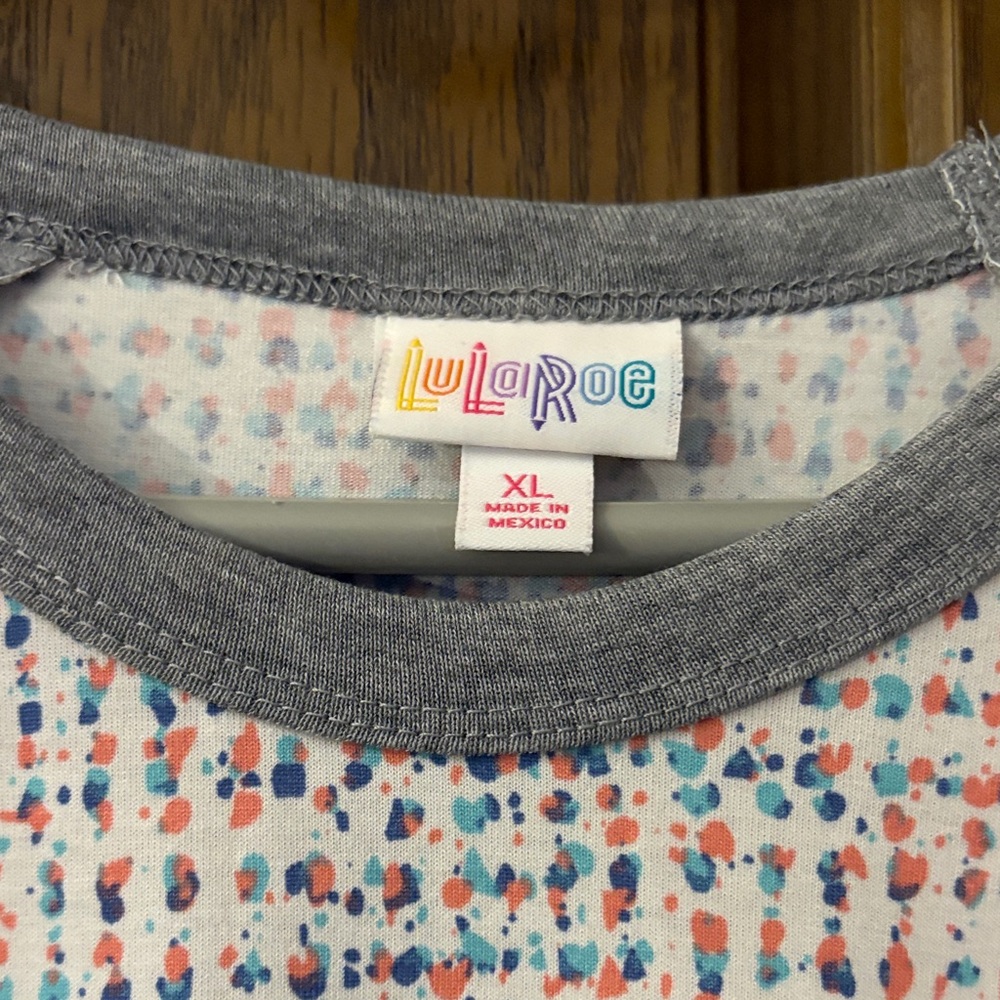 LuLaRoe “Randy” Speckled Baseball Tee - Picture 2 of 9